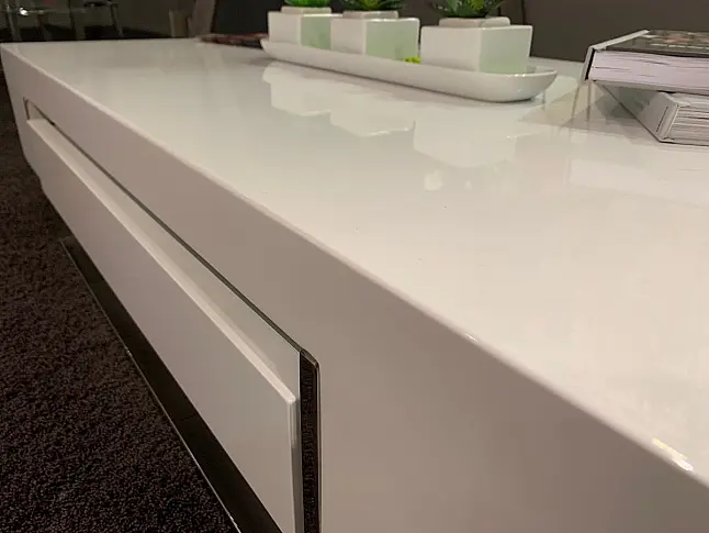 Dezenter weißer Couchtisch Modell CASE  - Preisreduzierung!/H