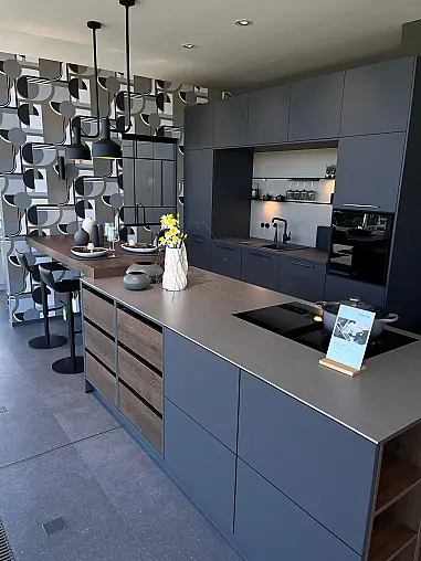 Moderne Einbauküche Graphit UV Mattlack AV 2135 mit Edelstahl 8 mm und Kunststoff Arbeitsplatte 25mm Stärke graphit matt PerfectSense