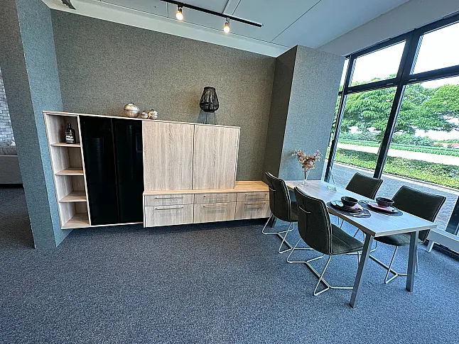 MK V 11 Esszimmer Speed Eiche Virginia NB