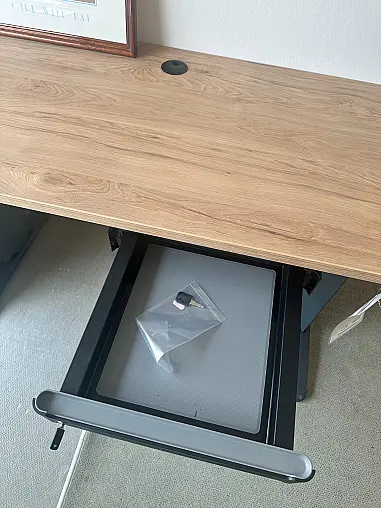 Schreibtischkombination in Mittelgrau und Hickory Eiche Nachbildung