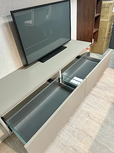 moderne Wohnwand in Taupengrau Ultramatt