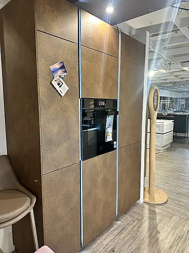 moderne U-Küche in weiß Hochglanz