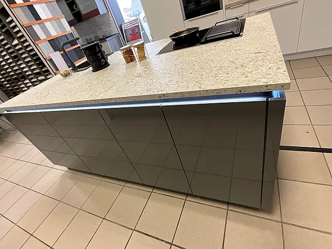 Insel und Highboard