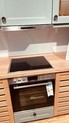 Nobilia Musterküche Cascada Lacklaminat Schilf