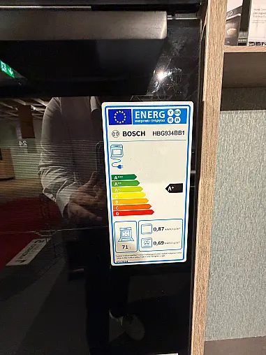 Moderne Nobilia Küche in Eiche Bergamo/Sand