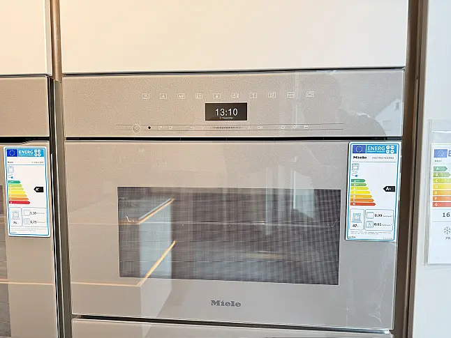 Dampfbackofen grifflos in Pearlbeige
