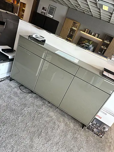 Wir verkaufen unser hochwertiges Sideboard in Lack Olivgrau