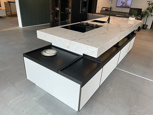 Poggenpohl Plus Modo + Silstone Versailles Ivory
