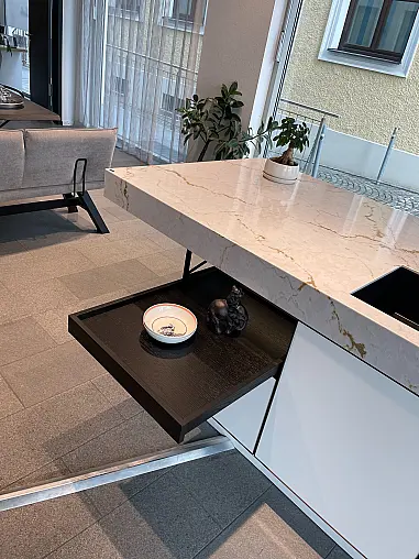Poggenpohl Plus Modo + Silstone Versailles Ivory