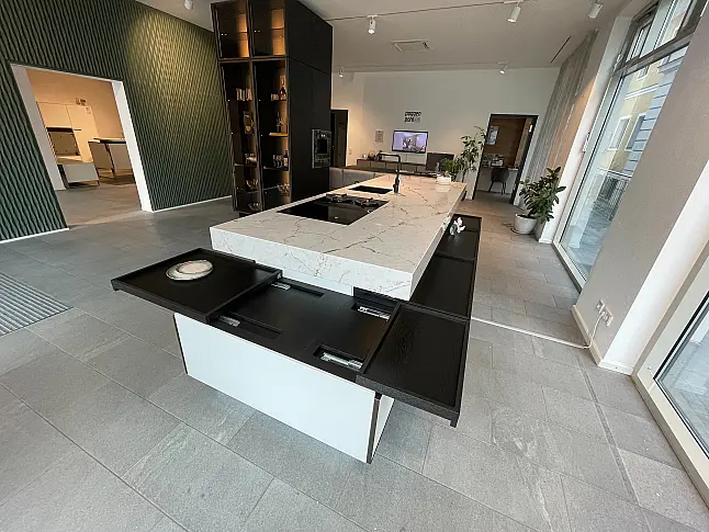 Poggenpohl Plus Modo + Silstone Versailles Ivory
