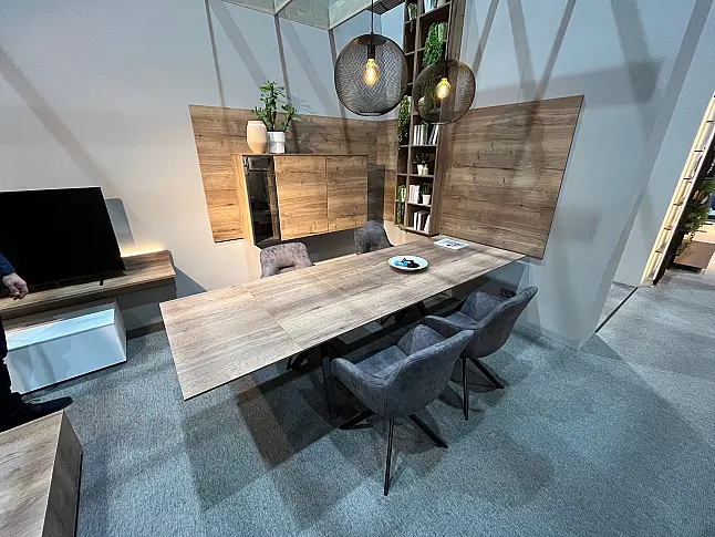 Exklusives Esszimmer inkl. ausziehbarem Tisch und Stühlen - LED-Beleuchtungen - Messestück - sofort verfügbar !