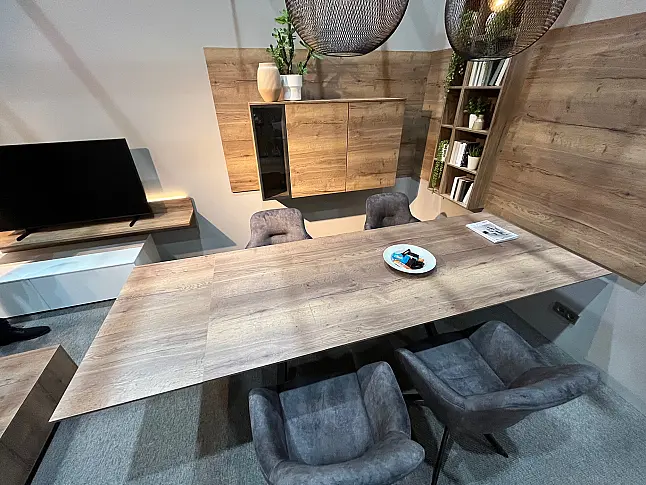 Exklusives Esszimmer inkl. ausziehbarem Tisch und Stühlen - LED-Beleuchtungen - Messestück - sofort verfügbar !