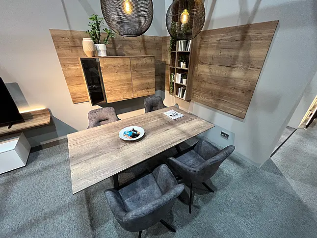 Exklusives Esszimmer inkl. ausziehbarem Tisch und Stühlen - LED-Beleuchtungen - Messestück - sofort verfügbar !