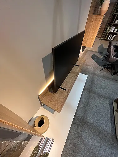 Exklusive Wohnwand / Medienboard - Lack Alpinweiß / Eiche Havanna - LED-Beleuchtungen - Couchtisch - Messestück - sofort verfügbar!