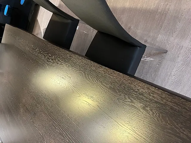 Tisch 220x110 cm mit Baumkante Eiche Wenge