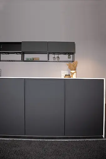 Moderne Küche in mineralgrün