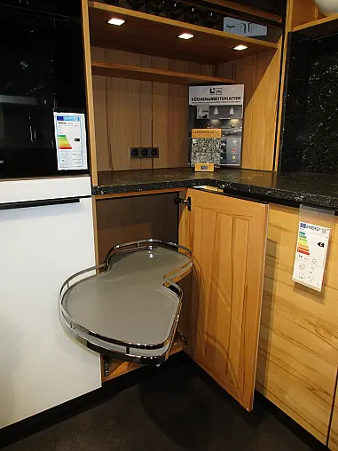 Elegante Vollholzküche Kernbuche U-Form mit Tresen / Theke und Natursteinarbeitsplatte, top ausgestattet