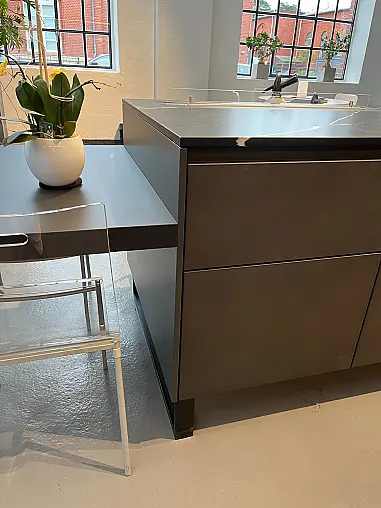 Handgefertigte Betonfront