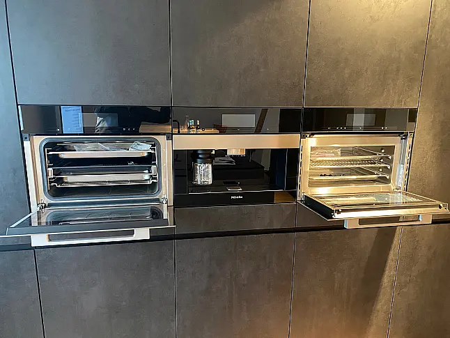Mikrowelle, Kaffeemaschine, Dampfbackofen