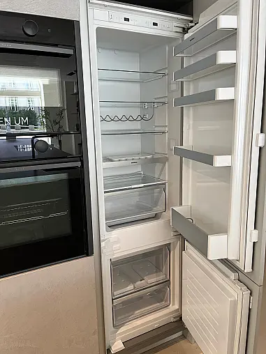 ein Klassiker von moderner Eleganz und präziser Linienführung