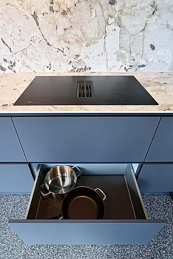 Zeitlose Luxus-Küche in modernem Loft-Stil