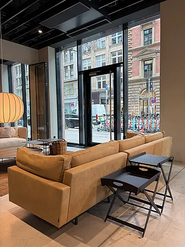 Modell Square 16