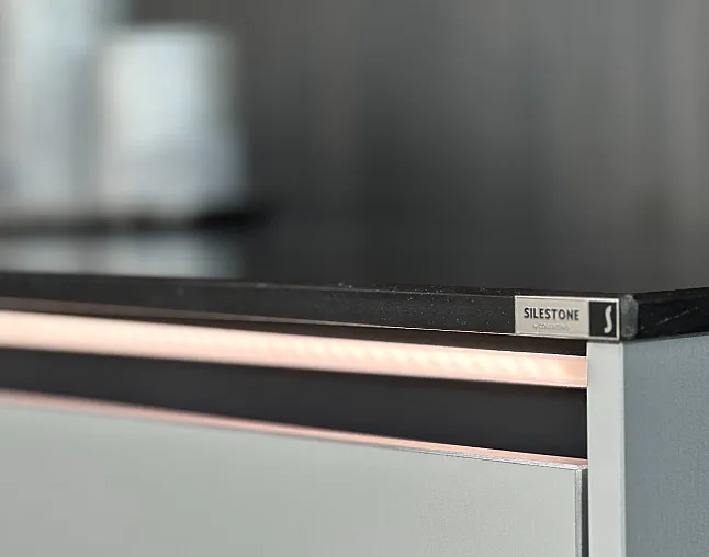 Angebotsbild 10 zu Inkl. Quarzstein Arbeitsplatte Silestone Corktown sueder