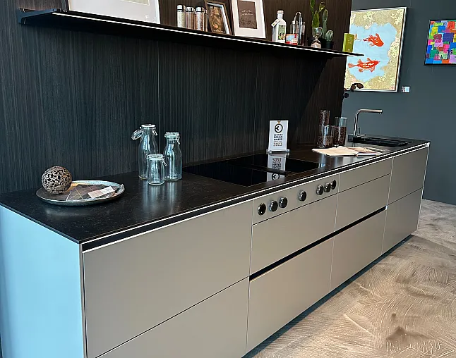 Angebotsbild 17 zu Inkl. Quarzstein Arbeitsplatte Silestone Corktown sueder