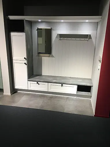Exklusive Garderobe - Echtholz - Seidengrau lackiert