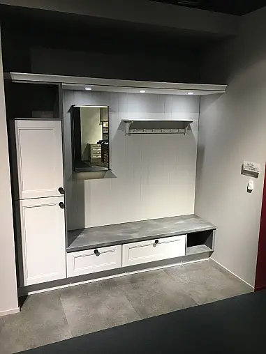 Exklusive Garderobe - Echtholz - Seidengrau lackiert