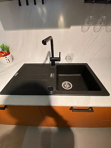 Schüller Küche mit Sitzmöglichkeit
