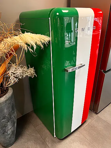 Standkühlschrank mit Eisfach