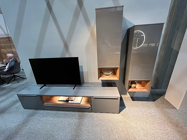 Exklusive Wohnwand / Wohnzimmerschrank - Messestück - Modern Hochglanz mit Holzakzenten - LED-Beleuchtung