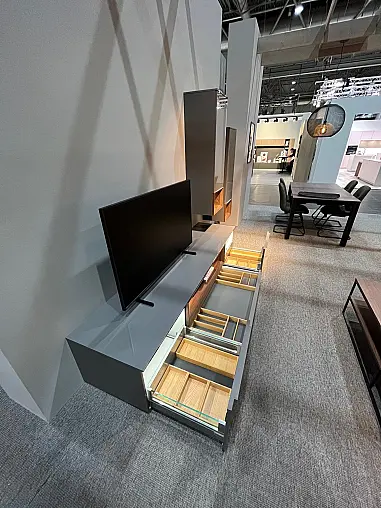 Exklusive Wohnwand / Wohnzimmerschrank - Messestück - Modern Hochglanz mit Holzakzenten - LED-Beleuchtung