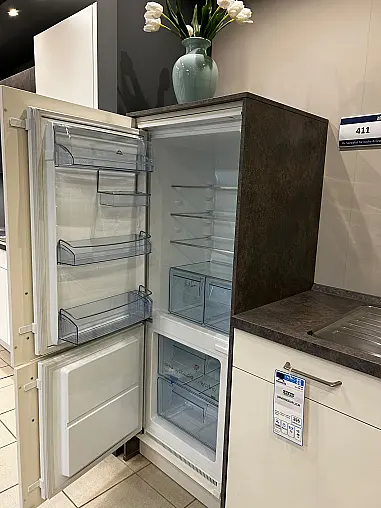 Moderne Küche in U-Form