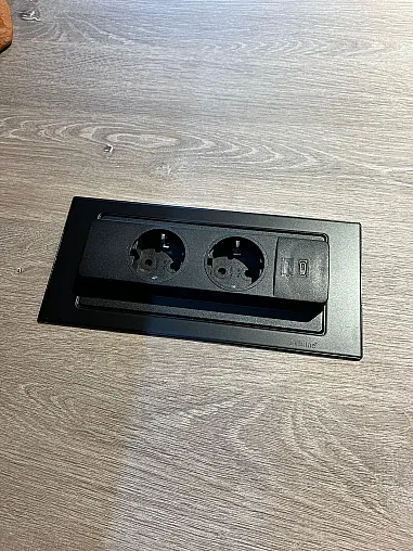 Exklusive Messeküche - Luxus pur - LED-Beleuchtungen ohne Ende - inkl. Stühle