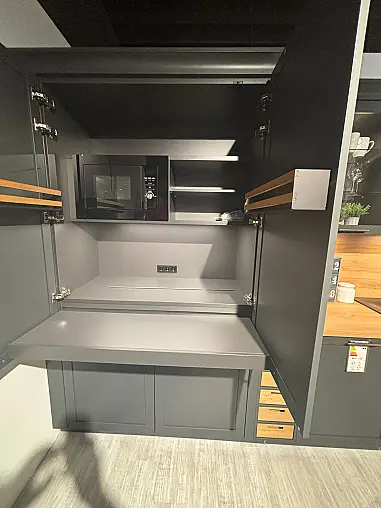 Country-Style-Küche  mit modernsten E-Geräten