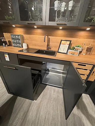 Country-Style-Küche  mit modernsten E-Geräten