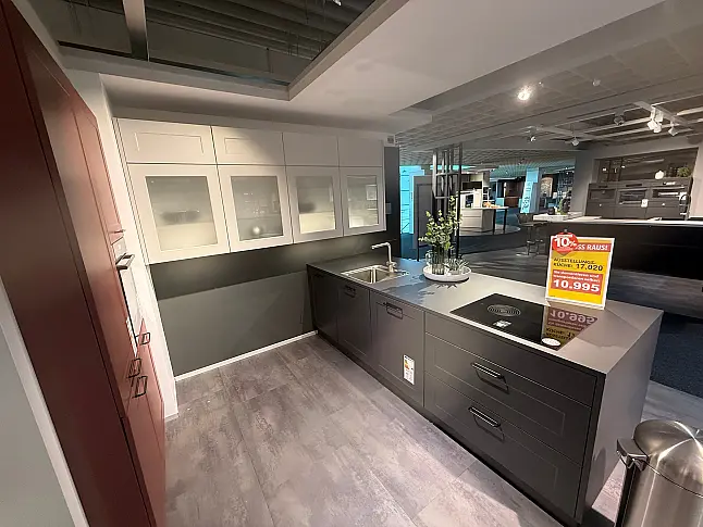 Musterküche aus Koje 085 im Wohnkaufhaus Krefeld