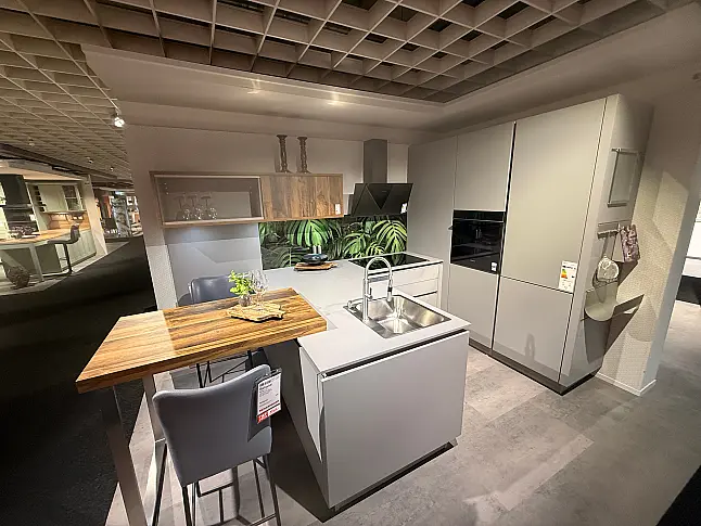 Musterküche aus Koje 075 im Wohnkaufhaus Krefeld