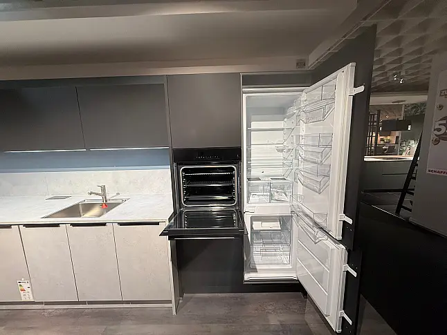 Musterküche aus Koje 082 im Wohnkaufhaus Krefeld