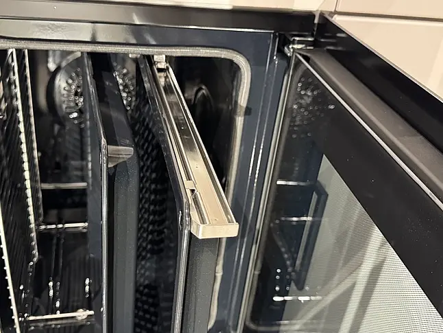 Abverkaufsküche Nobilia Touch Lacklaminat Seidengrau