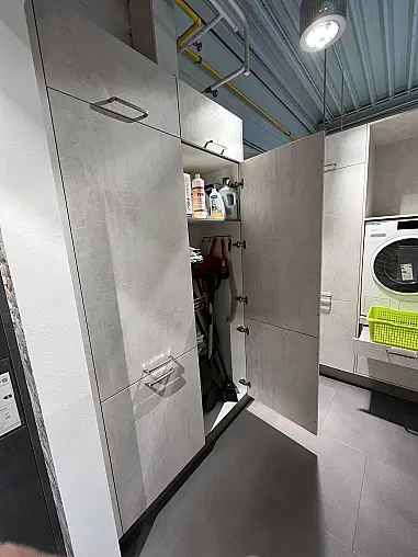 Hauswirtschaftsraum aus Küchenmöbeln