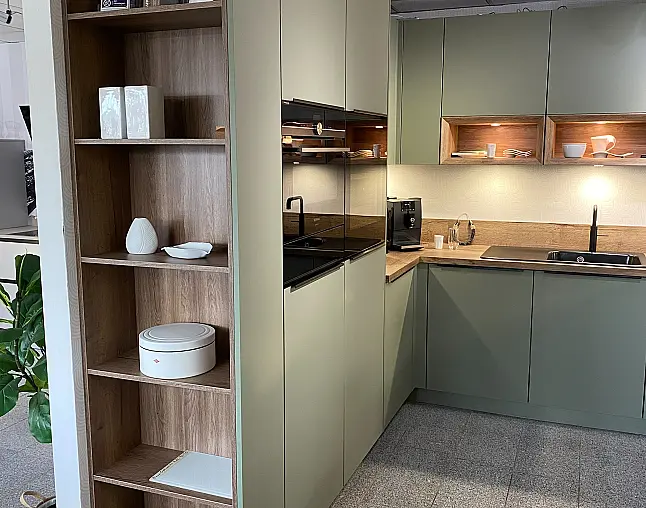 moderne U-Küche in olive von Nobilia