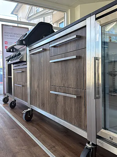 Burn Outdoor Kitchen Outdoor-Küche mit Napoleon PRO 500 und Caso BBQ-Cooler