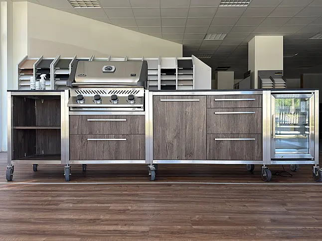 Burn Outdoor Kitchen Outdoor-Küche mit Napoleon PRO 500 und Caso BBQ-Cooler