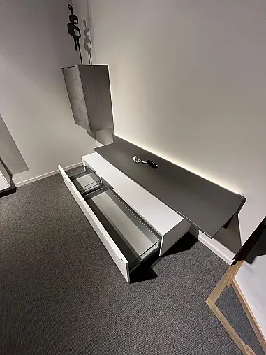 Exklusive Anbauwand / Wohnwand - LED-Beleuchtungen - Sideboard - Messestück