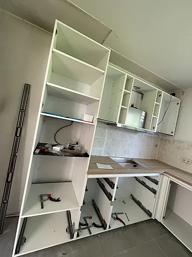 Afwerking tegen krassen en vingerafdrukbestendig, werkblad met houten uitstraling