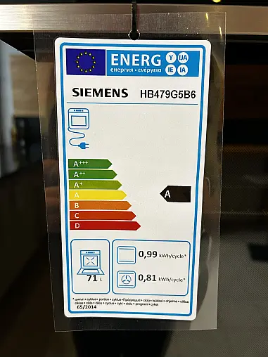Moderne, zeitlose Küche in Lack Seidengrau Hochglanz