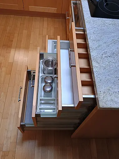 HÄCKER SM5010 in Echtholz Birke Bernstein